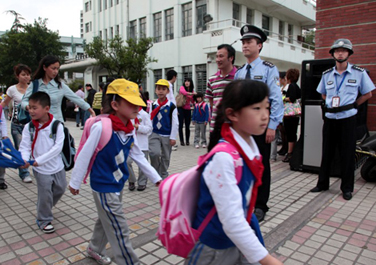 У�@�������